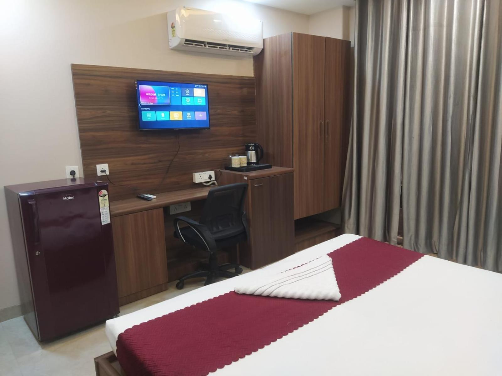 Limewood Stay - Near Golf Course Road 古尔冈 外观 照片